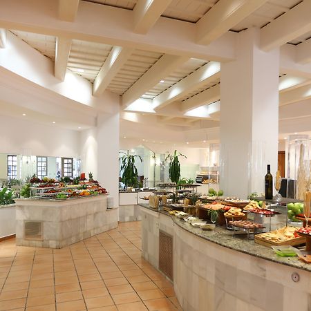 ホテル イベロスター セレクション アンダルシア プラヤ チクラナ・デ・ラ・フロンテーラ エクステリア 写真 The buffet at the hotel