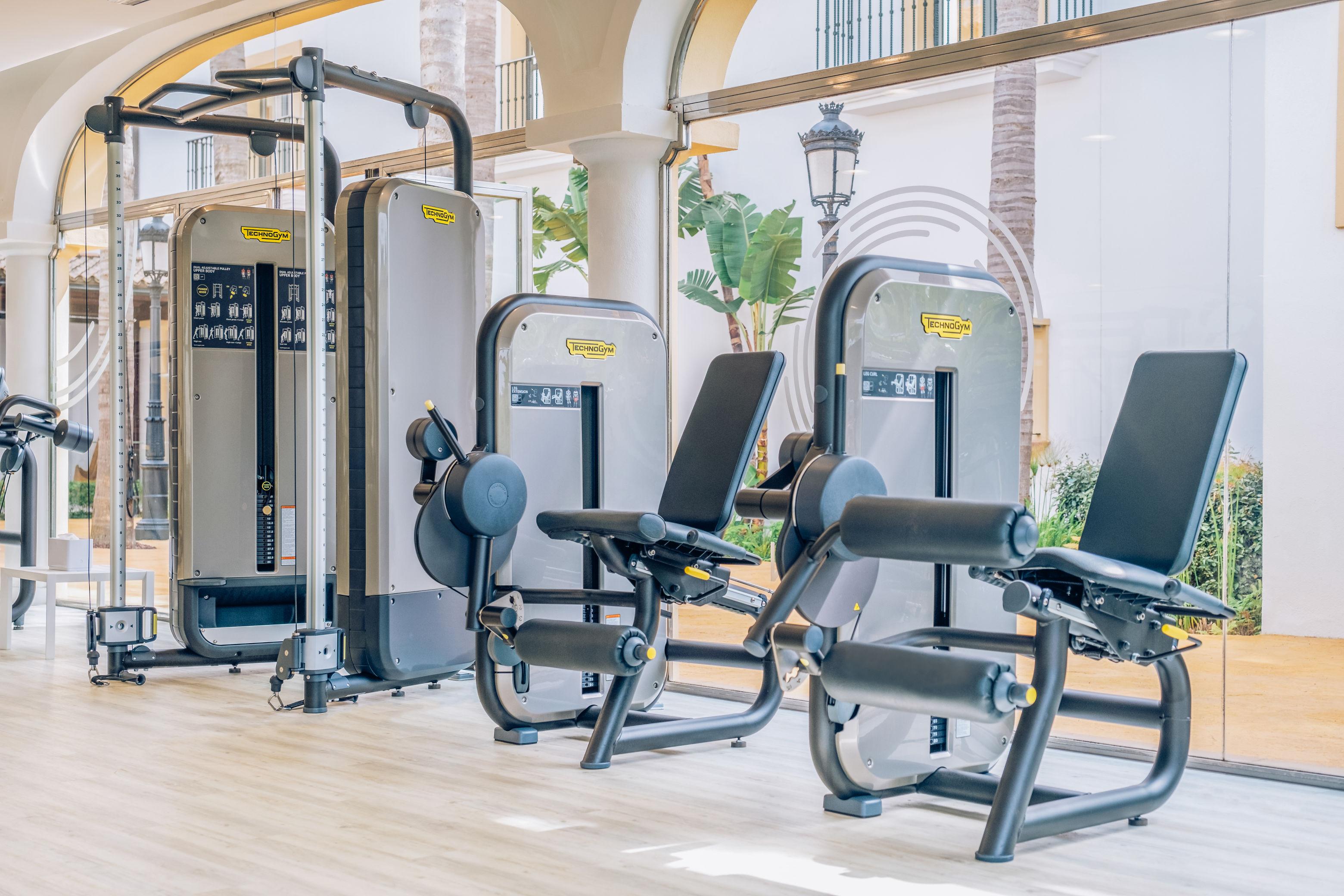 ホテル イベロスター セレクション アンダルシア プラヤ チクラナ・デ・ラ・フロンテーラ エクステリア 写真 Technogym selection