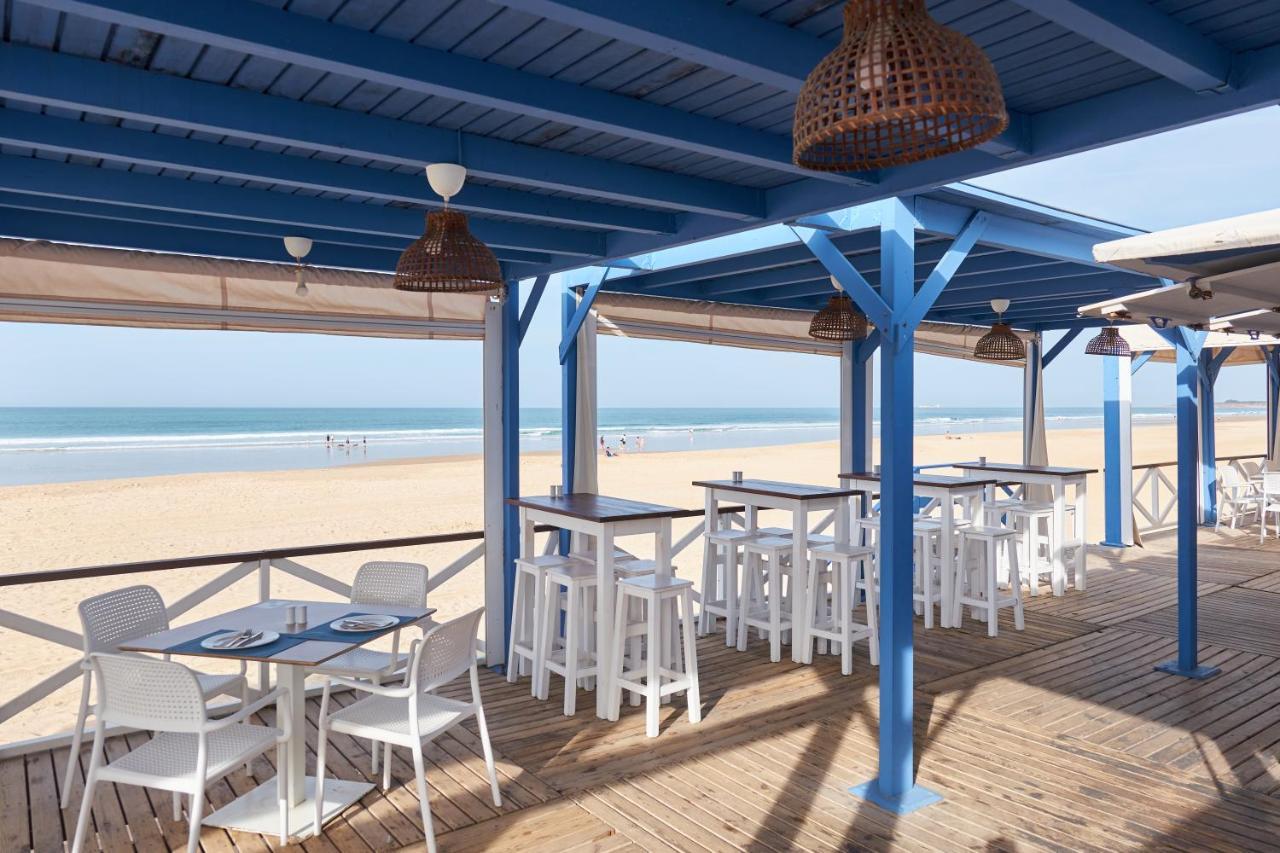 ホテル イベロスター セレクション アンダルシア プラヤ チクラナ・デ・ラ・フロンテーラ エクステリア 写真 Beach bar in La Paloma