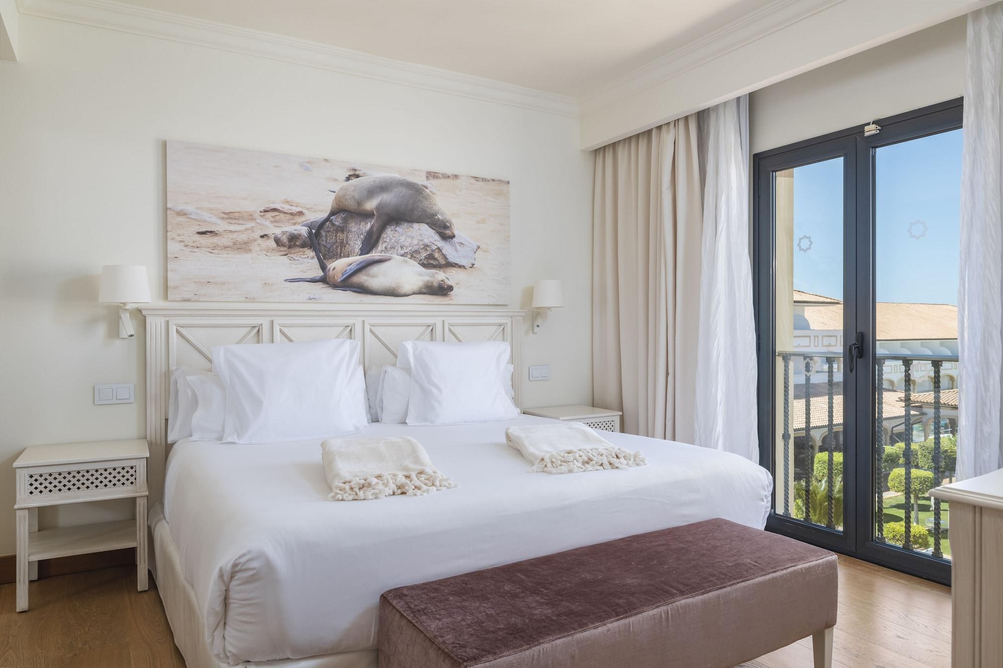 ホテル イベロスター セレクション アンダルシア プラヤ チクラナ・デ・ラ・フロンテーラ エクステリア 写真 A bedroom at the hotel